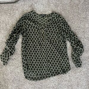 Express Geometric Green and White Blouse